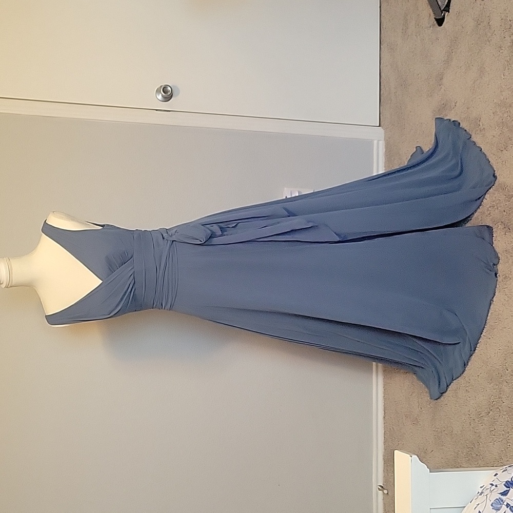 David's Bridal Elegant Blue Evening Gown, Size 6 - Picture 7 of 15